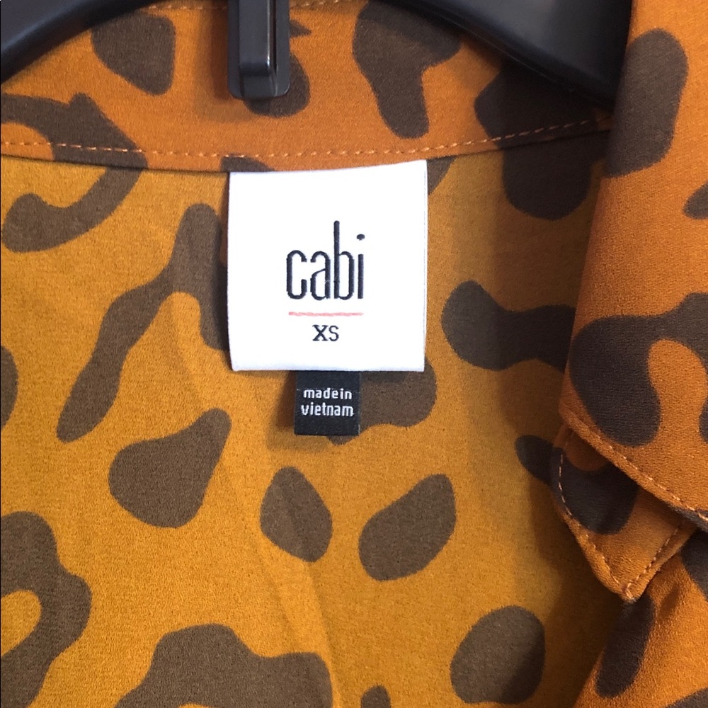 CAbi Rust and Black Ombré Leopard Cap Sleeve Top - Picture 3 of 4
